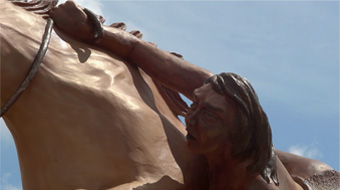 Estátua em homenagem aos índios Kadiwéu, em Campo Grande, MS
