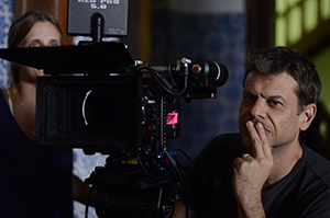 Imagem de cena do filme Em três atos, de Lucia Murat